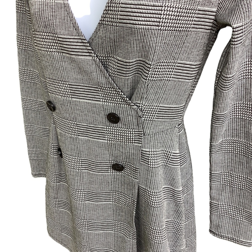 Divided Romper - Picture 3 of 5
